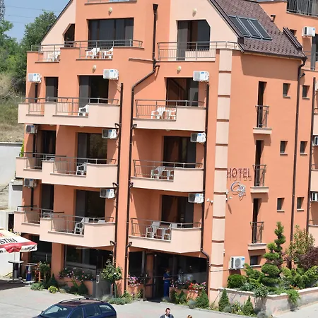 Family 2* Blagoevgrad