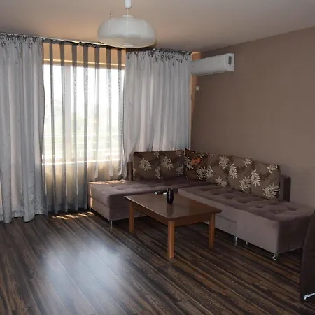 Family Hotel 2*