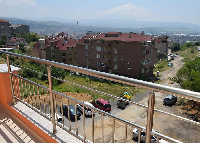 Family فندق بلاغويفغراد